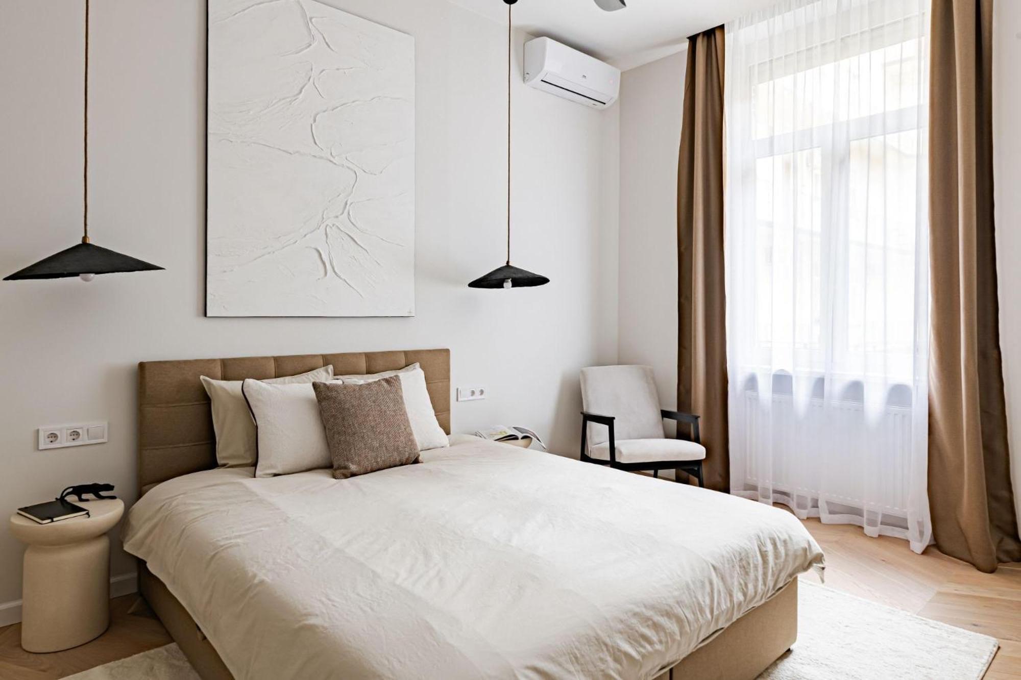 Onyx Oasis - Luxury 3 Bdrm * Boedapest